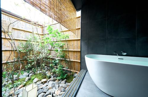 Koupelna v ubytování Sei Kiyomizu Monzentei