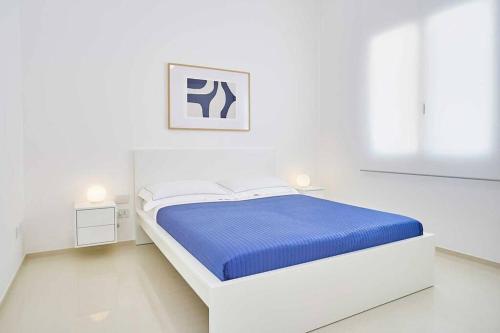 Posteľ alebo postele v izbe v ubytovaní VILLA DARDA con piscina e 3 camere da letto