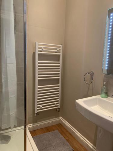 Phòng tắm tại Sea View Apartment in Barmouth