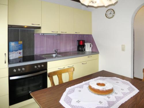 A kitchen or kitchenette at Apartment Prem by Interhome