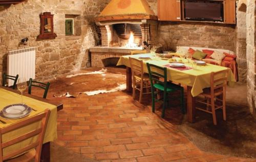 Ảnh trong thư viện ảnh của Breathtaking villa with a private pool ở Labin