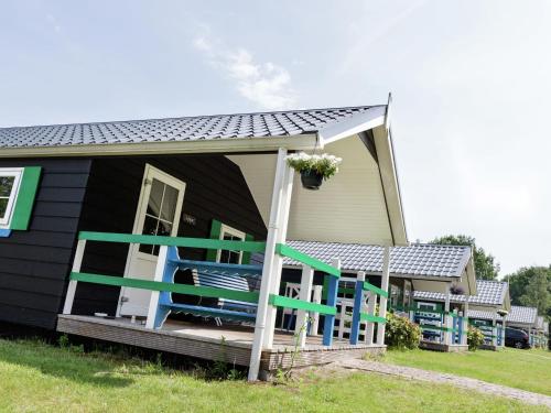 Gallery image of Cozy chalet with a dishwasher, in a holiday park in a natural environment in IJhorst