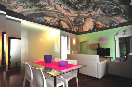 Gallery image of HH Hermoso Housing VALENZA in Valenza