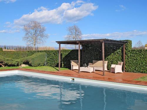 Kolam renang di atau dekat dengan Holiday Home Il Rustico by Interhome
