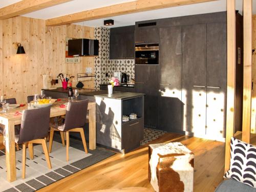 Kuchyň nebo kuchyňský kout v ubytování Apartment Opale by Interhome