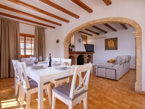Villa Villa Preciosa by Interhome