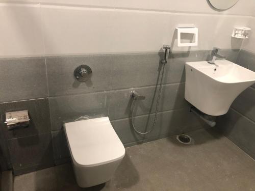 Koupelna v ubytování C M HOTEL NEW