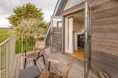 White Cottage Apartment – Photos 5