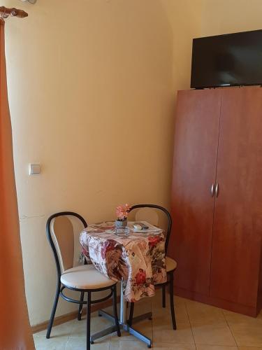 Telewizja i/lub zestaw kina domowego w obiekcie Apartment Bulatovic Lux