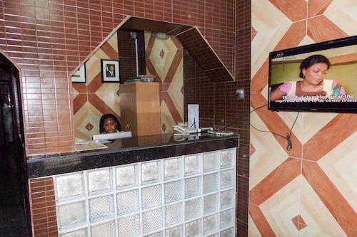 Gallery image of Room in Lodge - Suite Las Caracas-yaba in Lagos