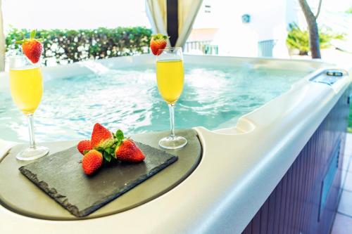 Villa Oliveira - Piscina aquecível, jacuzzi e BBQ, Armação de Pêra