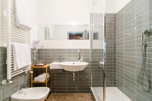 Ein Badezimmer in der Unterkunft Ca' Monteggia Guest House
