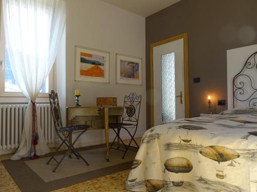 A bed or beds in a room at B&B ForseSiForseNo