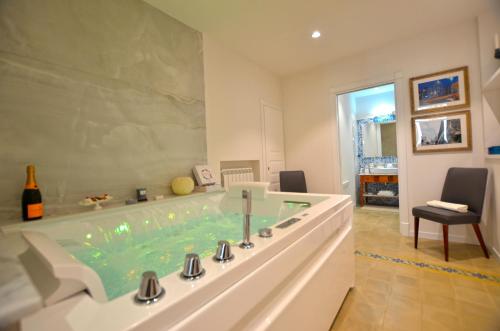7 BLU Casa vacanze con idromassaggio photo 13