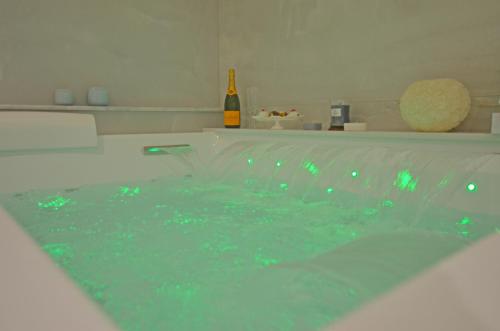 7 BLU Casa vacanze con idromassaggio photo 19