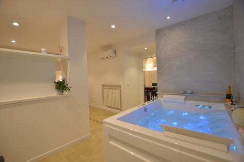 7 BLU Casa vacanze con idromassaggio photo 7