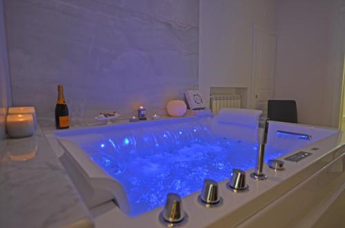 7 BLU Casa vacanze con idromassaggio photo 18