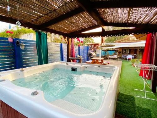 Πισίνα στο ή κοντά στο Libi Bamidbar, Healing & Relaxation Resort in The Dead Sea