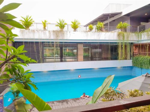 Swimming pool sa o malapit sa Hotel Asri Sumedang