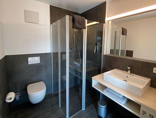 Bilik mandi di Apartments U37
