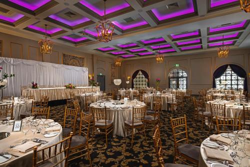 Restoran atau tempat lain untuk makan di Midlands Park Hotel