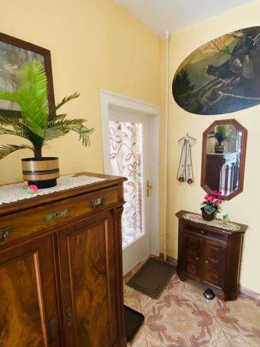 Fotografie z fotogalerie ubytování Single-Apartment bis 2 Personen, 27qm in Schleusingen, WLAN, Parkplatz v destinaci Schleusingen