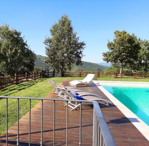 Πισίνα στο ή κοντά στο Villa Galearpe with private pool in Tuscany