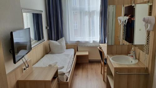 Area tempat duduk di Bornholmer Hof im Prenzlauer Berg