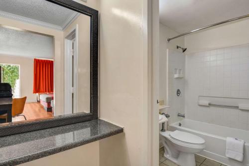 Phòng tắm tại Motel 6-Americus, GA
