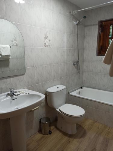 A bathroom at LA CAPILLA