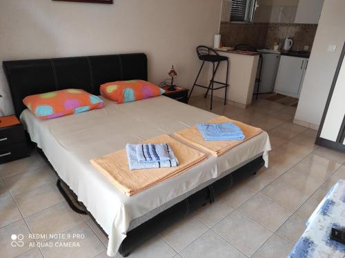 Gambar di galeri bagi Apartments Anne di Petrovac na Moru
