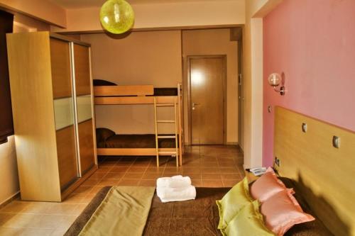 Gallery image of Maranton Beach Hotel in Koinyra