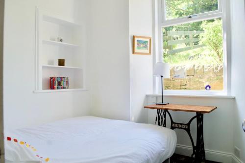 Charming Bright and Comfortable Apartment