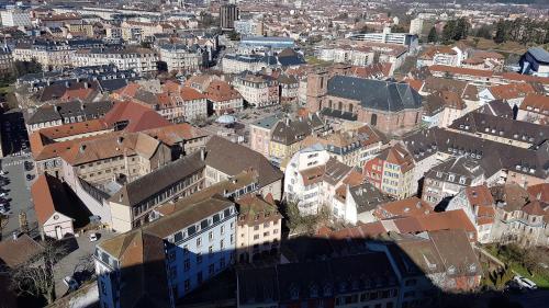 an aerial view of a city with buildings at le nid fleuri de Cravanche in Cravanche