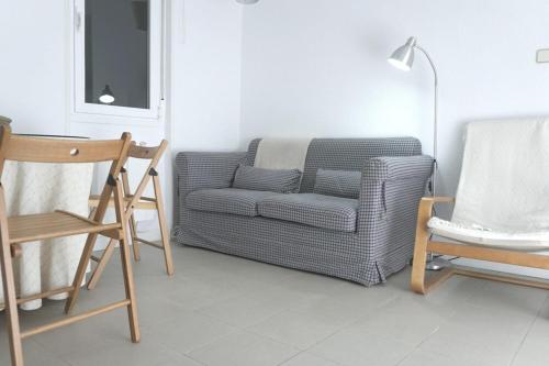 Posezení v ubytování Cozy 2 Bedroom Apartment in Barrio de Salamanca