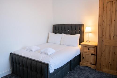 2 Bedroom Property Near Old Town and Grassmarket