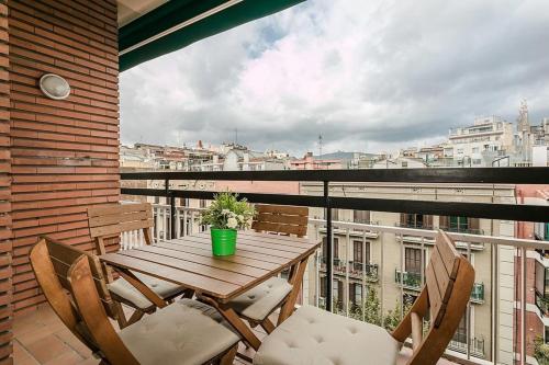 Un balcón o terraza de Elegante 3 Bedroom with views of Sagrada Família