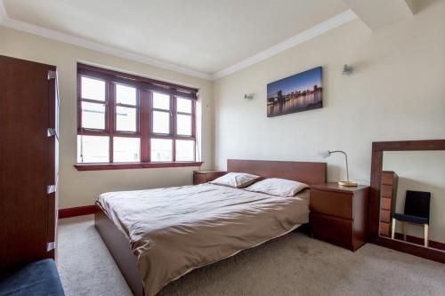 2 Bedroom Apartment By Leith's Shore