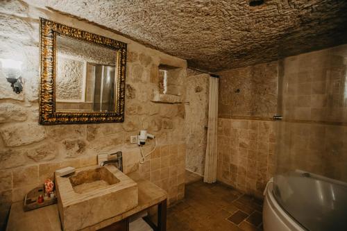 Koupelna v ubytování Melekler Evi Cave Hotel