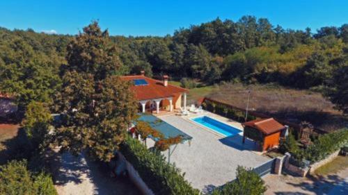 Holiday Home Zahtila