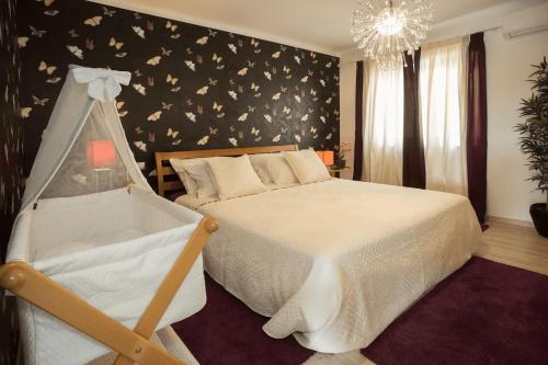 Posteľ alebo postele v izbe v ubytovaní Beach apartment Butterfly with sea view