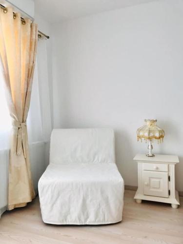 Gallery image of PENSIUNEA ROZELOR in Eşelniţa