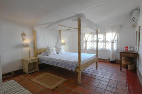 Кровать или кровати в номере Ocean Sports Resort