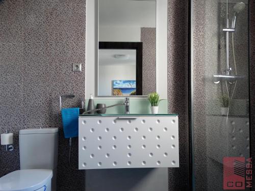 A bathroom at Apartamento Bella Vista - Aqua Nature La Mata