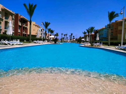 Bazén v ubytování Porto Matrouh Resort nebo v jeho okolí