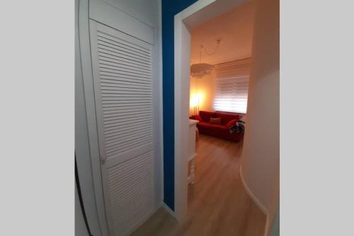 Ένα ή περισσότερα κρεβάτια σε δωμάτιο στο Meli's House