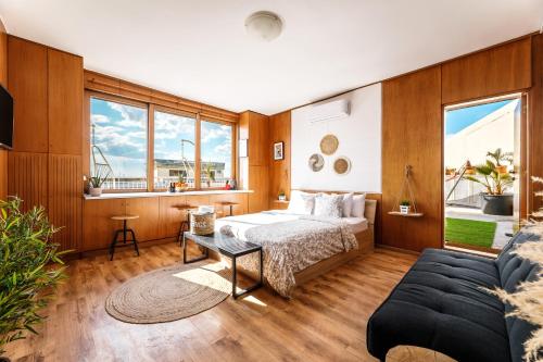 Studio With Seaview and Private Terrace