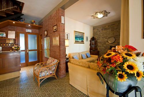 Ruang duduk di Hotel Versilia