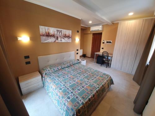 Katil atau katil-katil dalam bilik di azalea Rooms & apartments domo 3 5