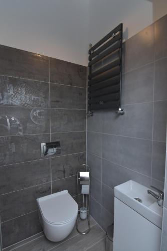 Ένα μπάνιο στο Studio Sanowa